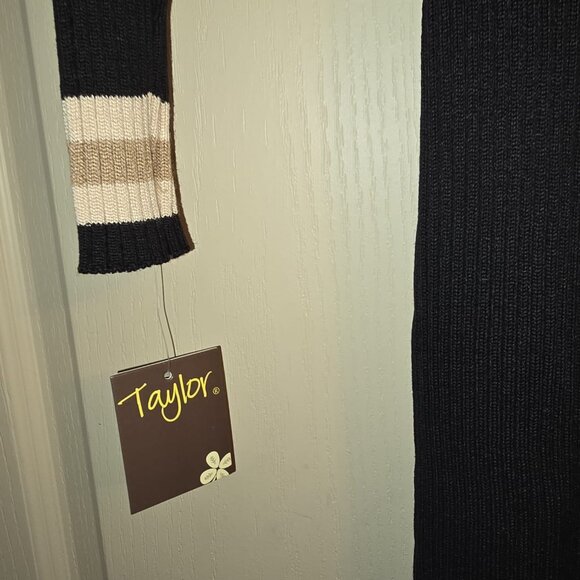 Black and Tan Knit Long Sleeved Colour Block Dress NWT, Size XS - Picture 7 of 7